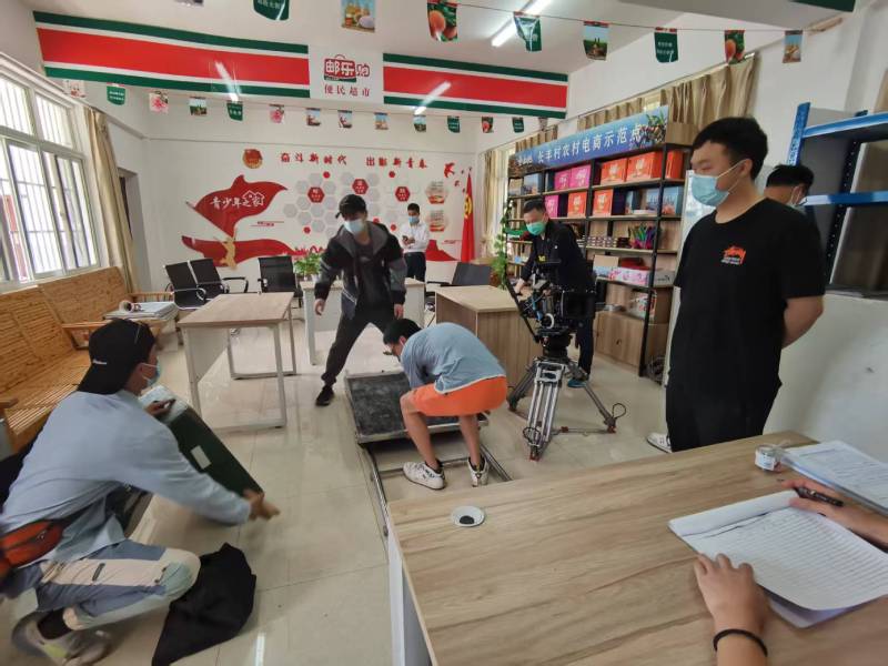 桃城区广告片拍摄公司：极简主义践行者，少即是多的视觉哲学